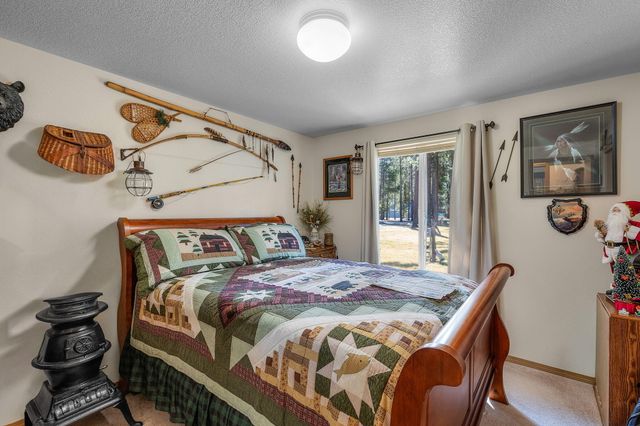 2057 Checkrein Lane, La Pine, OR 97739