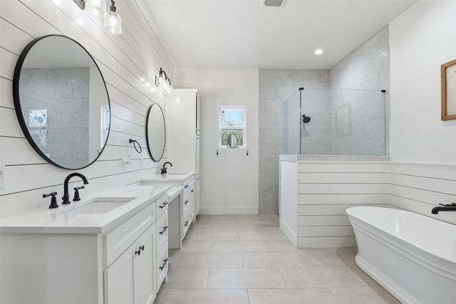 147 Sandpiper Drive, Weatherford, TX 76088