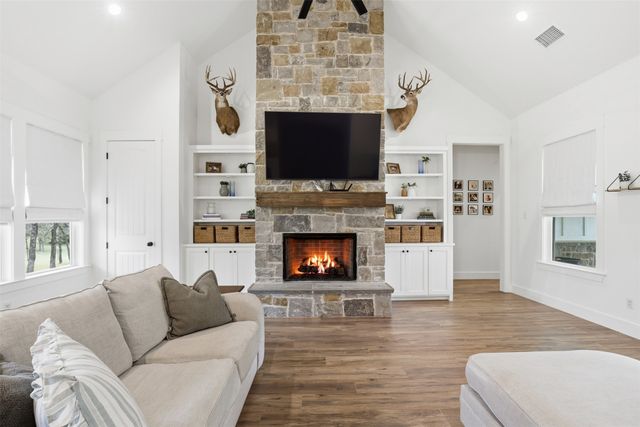 147 Sandpiper Drive, Weatherford, TX 76088