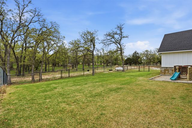 147 Sandpiper Drive, Weatherford, TX 76088