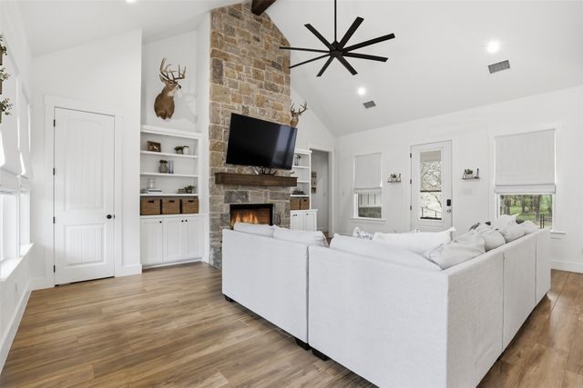 147 Sandpiper Drive, Weatherford, TX 76088