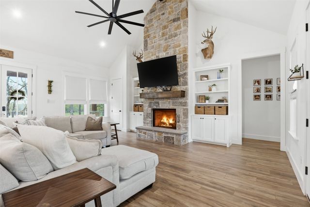 147 Sandpiper Drive, Weatherford, TX 76088