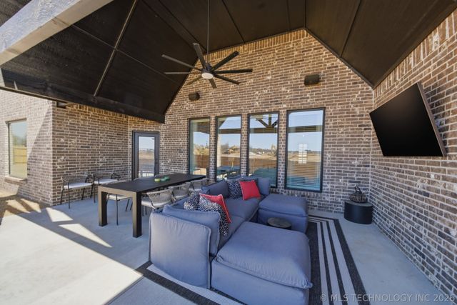 2823 E 141st Court S, Bixby, OK 74008