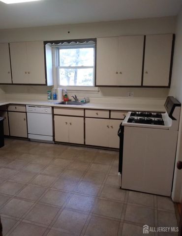 503 Main Street, Sayreville, NJ 08872