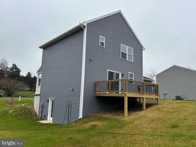 3746 PERCY AVE, Chambersburg, PA 17202