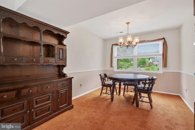 210 BURNAM WOOD DR, Mount Laurel, NJ 08054