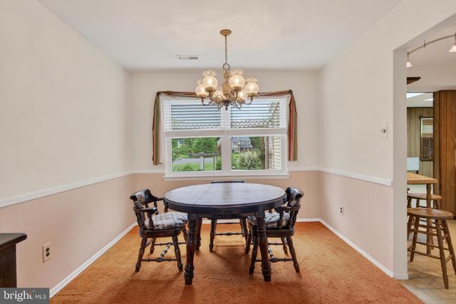 210 BURNAM WOOD DR, Mount Laurel, NJ 08054