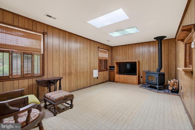 210 BURNAM WOOD DR, Mount Laurel, NJ 08054