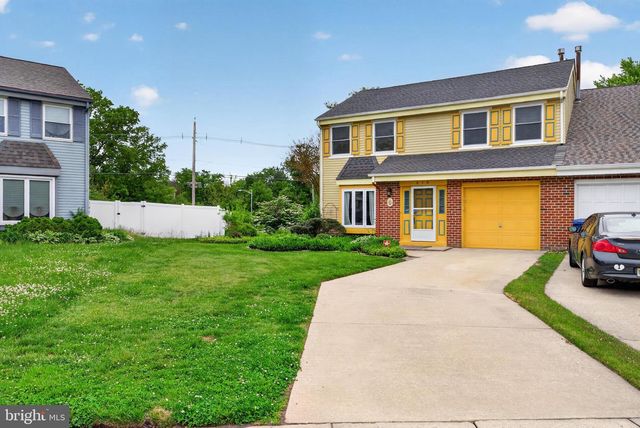 210 BURNAM WOOD DR, Mount Laurel, NJ 08054