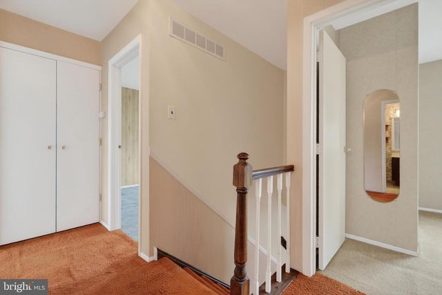 210 BURNAM WOOD DR, Mount Laurel, NJ 08054