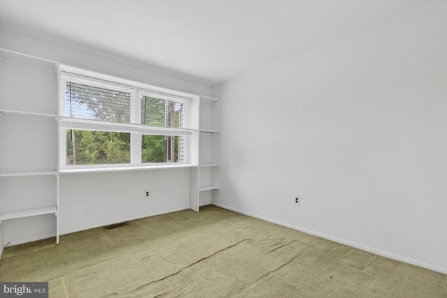 210 BURNAM WOOD DR, Mount Laurel, NJ 08054