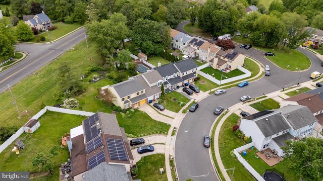 210 BURNAM WOOD DR, Mount Laurel, NJ 08054