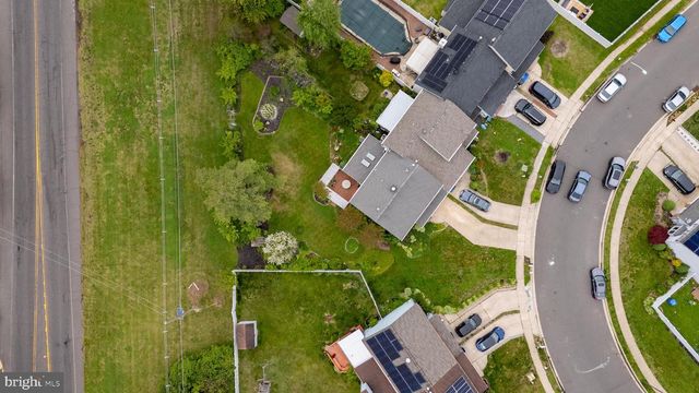 210 BURNAM WOOD DR, Mount Laurel, NJ 08054