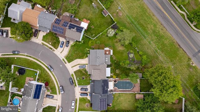 210 BURNAM WOOD DR, Mount Laurel, NJ 08054