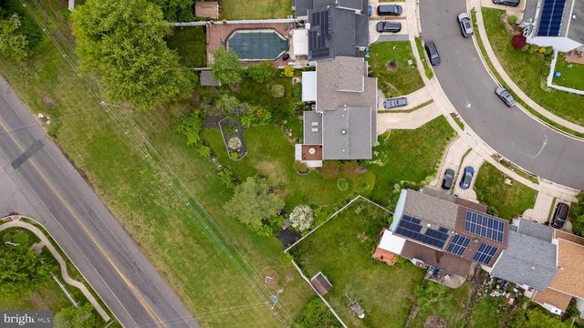 210 BURNAM WOOD DR, Mount Laurel, NJ 08054