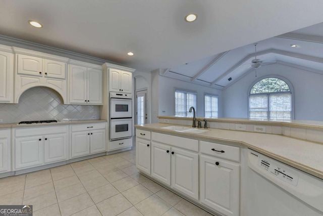 6905 Blackthorn Lane, Suwanee, GA 30024