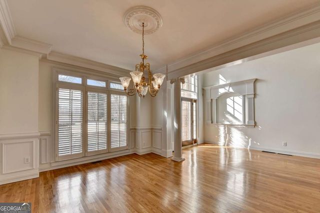 6905 Blackthorn Lane, Suwanee, GA 30024