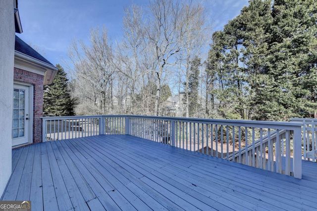 6905 Blackthorn Lane, Suwanee, GA 30024