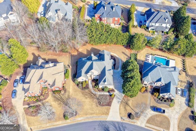 6905 Blackthorn Lane, Suwanee, GA 30024