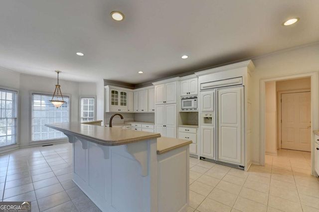 6905 Blackthorn Lane, Suwanee, GA 30024