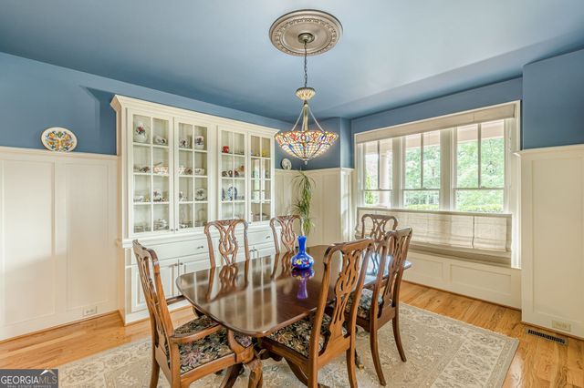 1981 Village Round NW, Marietta, GA 30064
