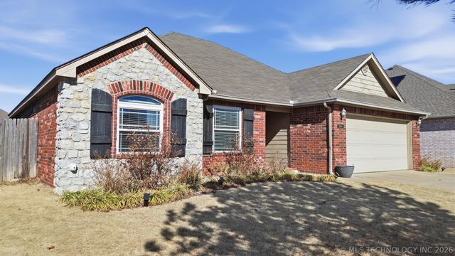 19405 E 48th Street S, Broken Arrow, OK 74014