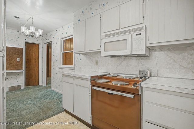 4531 Chippewa Drive, Okemos, MI 48864