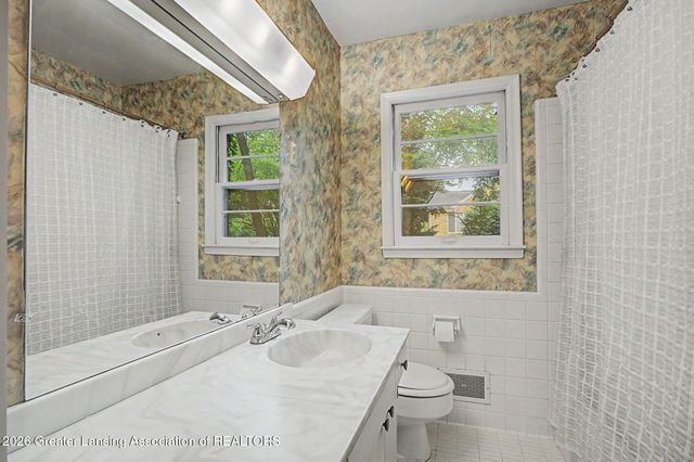 4531 Chippewa Drive, Okemos, MI 48864