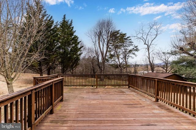 470 CRANES GAP ROAD, Carlisle, PA 17013