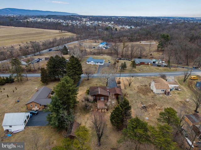 470 CRANES GAP ROAD, Carlisle, PA 17013