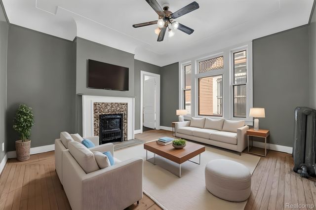 1265 25th Street, Detroit, MI 48216