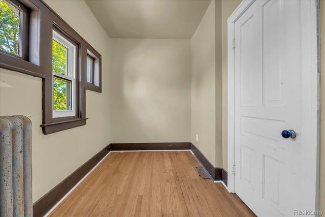 1265 25th Street, Detroit, MI 48216