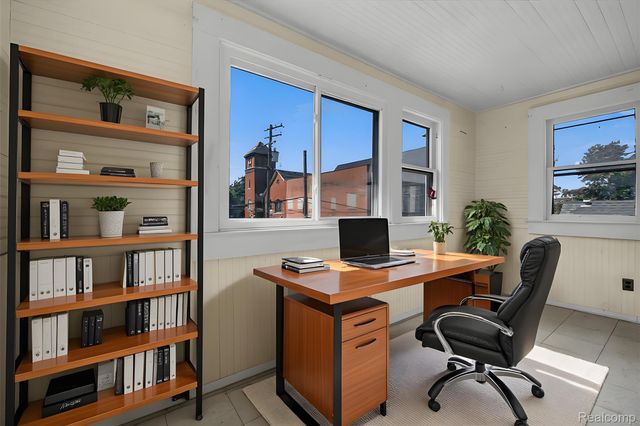 1265 25th Street, Detroit, MI 48216