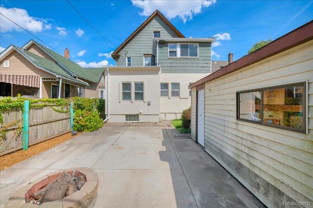 1265 25th Street, Detroit, MI 48216