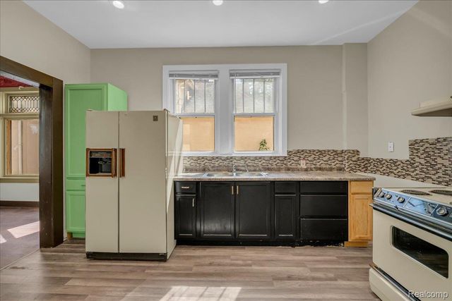 1265 25th Street, Detroit, MI 48216