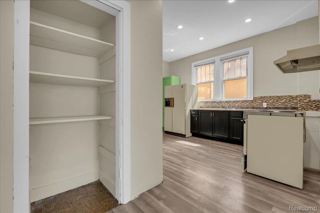 1265 25th Street, Detroit, MI 48216