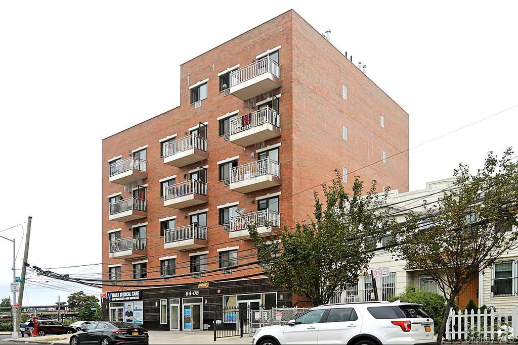 64-05 Woodside Avenue 4E, Woodside, NY 11377