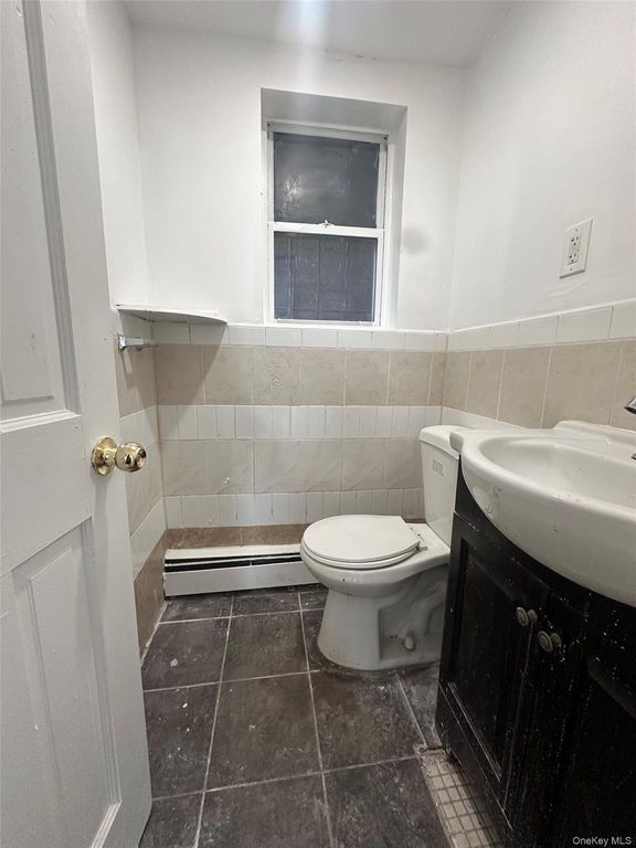4222 College Point Boulevard Basement, Flushing, NY 11355 — photo 4