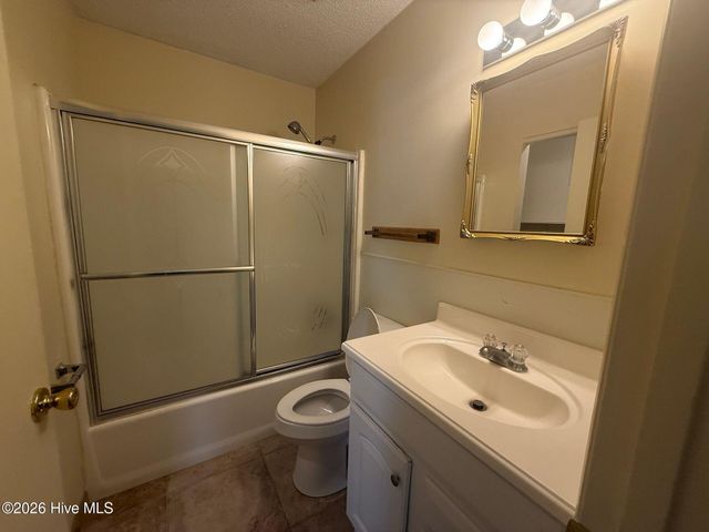 306 Pine Valley Road, Jacksonville, NC 28546