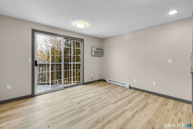 5 Brookside Lane, Woodstock, CT 06281