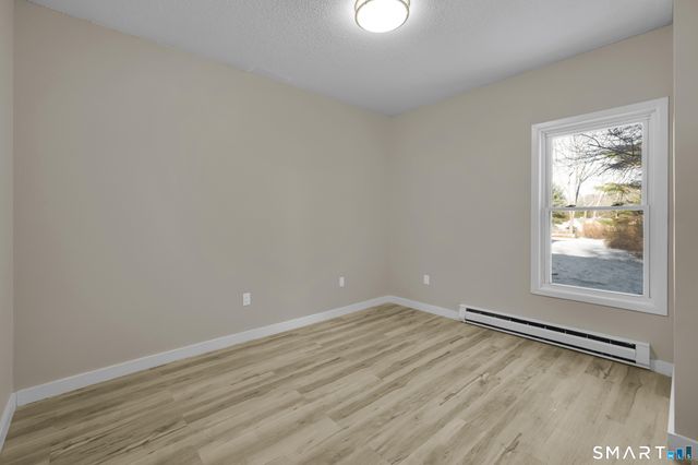 5 Brookside Lane, Woodstock, CT 06281