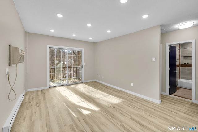 5 Brookside Lane, Woodstock, CT 06281