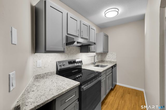 5 Brookside Lane, Woodstock, CT 06281