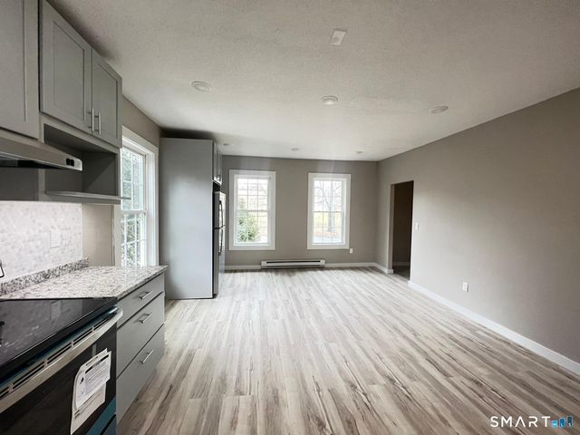 5 Brookside Lane, Woodstock, CT 06281