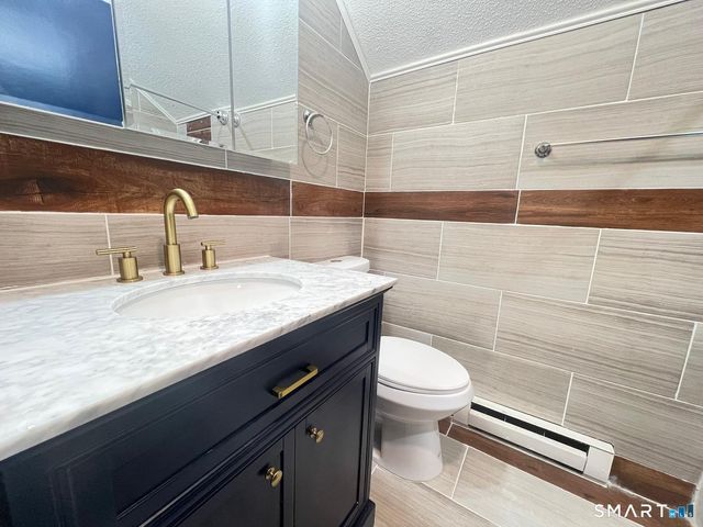 5 Brookside Lane, Woodstock, CT 06281