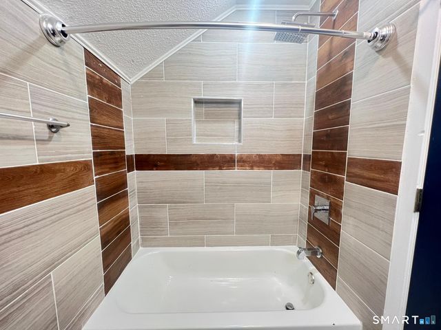 5 Brookside Lane, Woodstock, CT 06281