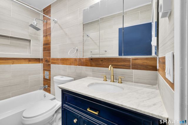 5 Brookside Lane, Woodstock, CT 06281