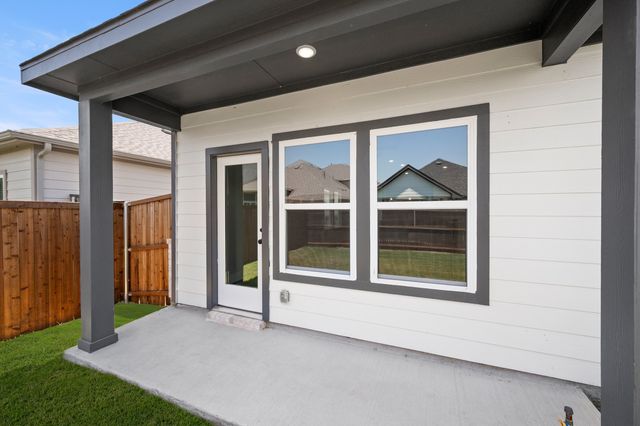 7412 Summer Sunset Drive, Denton, TX 76249