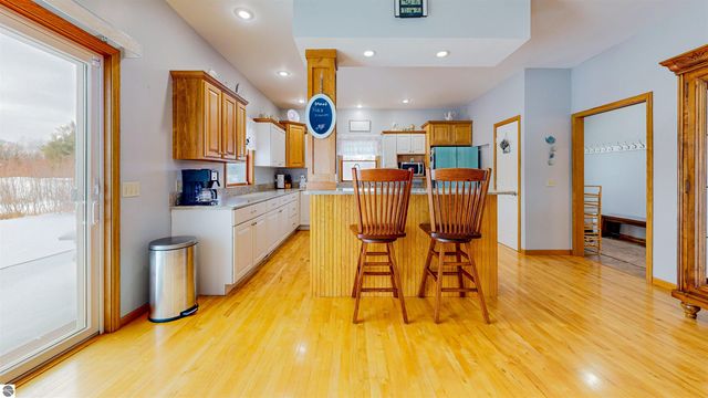 6702 Links Drive, Mt Pleasant, MI 48858