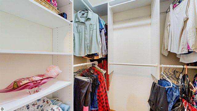 6702 Links Drive, Mt Pleasant, MI 48858